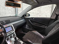 Volkswagen passat variant 3.2 v6 highl. bns 4m 250pk 2007, 79-xf-vs - afbeelding 11 van  41