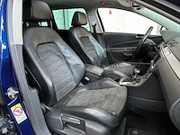 Volkswagen passat variant 3.2 v6 highl. bns 4m 250pk 2007, 79-xf-vs - afbeelding 32 van  41