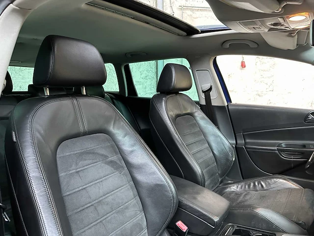 Volkswagen passat variant 3.2 v6 highl. bns 4m 250pk 2007, 79-xf-vs - afbeelding 33 van  41