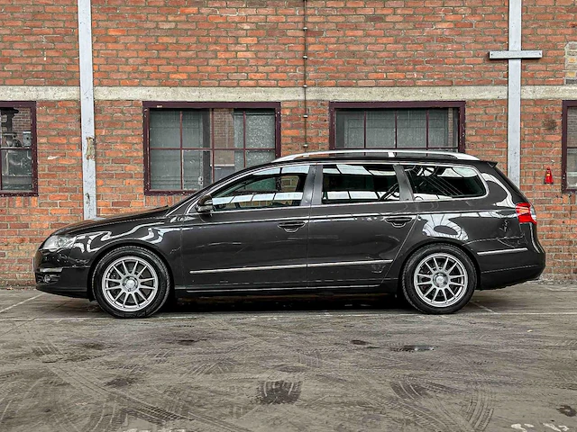Volkswagen passat variant 3.2 v6 highline 4m r32 250pk 2009, 89-hng-2 - afbeelding 7 van  41