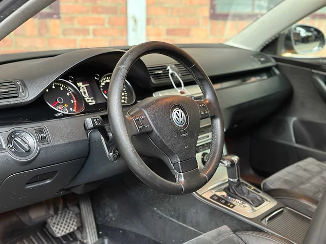 Volkswagen passat variant 3.2 v6 highline 4m r32 250pk 2009, 89-hng-2 - afbeelding 9 van  41