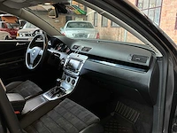 Volkswagen passat variant 3.2 v6 highline 4m r32 250pk 2009, 89-hng-2 - afbeelding 28 van  41