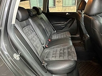 Volkswagen passat variant 3.2 v6 highline 4m r32 250pk 2009, 89-hng-2 - afbeelding 31 van  41