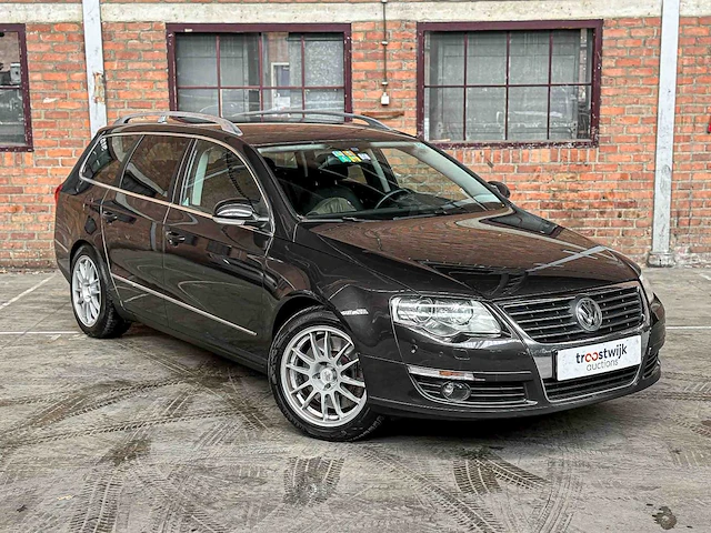 Volkswagen passat variant 3.2 v6 highline 4m r32 250pk 2009, 89-hng-2 - afbeelding 38 van  41