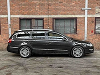Volkswagen passat variant 3.2 v6 highline 4m r32 250pk 2009, 89-hng-2 - afbeelding 40 van  41