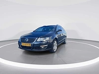 Volkswagen passat variant 3.2 v6 highline 4motion 2007 | 93-xb-kr - afbeelding 24 van  28