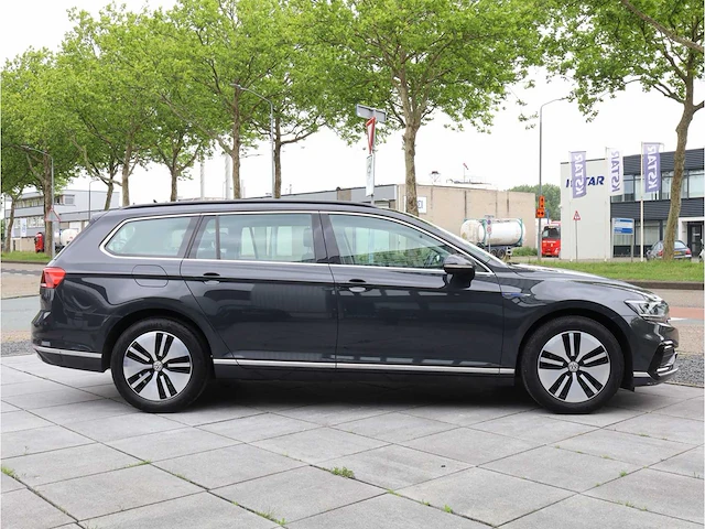 Volkswagen passat variant gte 1.4 tsi phev 218pk automaat 2020 - afbeelding 35 van  38