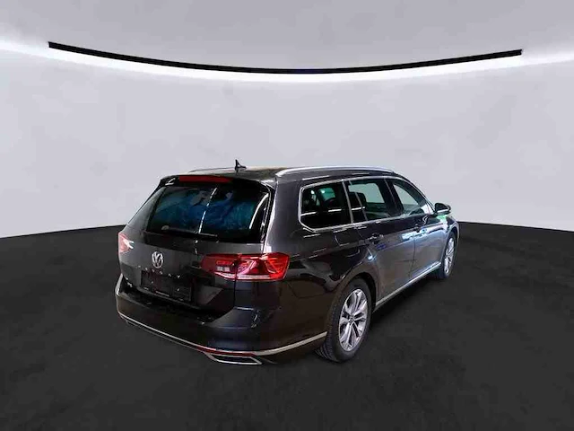 Volkswagen passat variant gte 1.4 tsi phev 218pk automaat 2020 - afbeelding 11 van  18