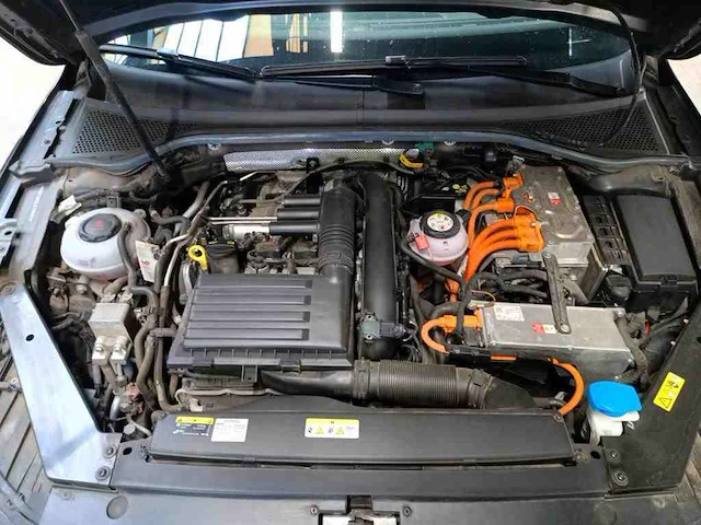 Volkswagen passat variant gte 1.4 tsi phev 218pk automaat 2020 - afbeelding 16 van  18