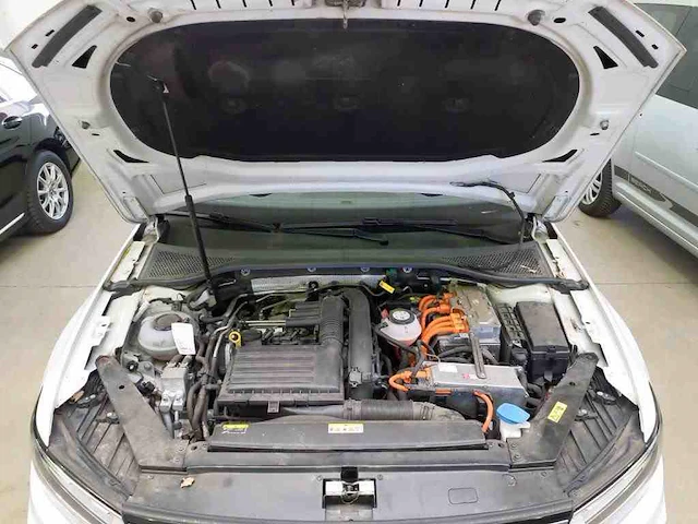 Volkswagen passat variant gte 1.4 tsi phev 218pk automaat 2020 - afbeelding 13 van  16