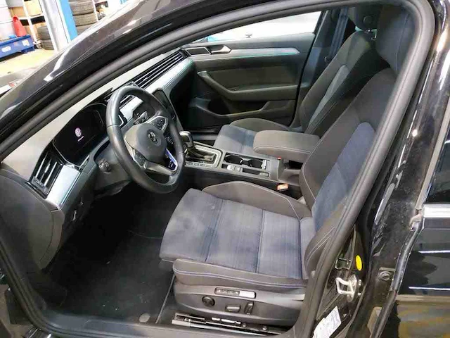 Volkswagen passat variant gte 1.4 tsi phev 218pk automaat 2020 - afbeelding 14 van  18