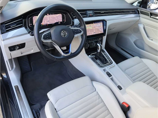 Volkswagen passat variant gte 1.4 tsi phev 218pk automaat 2020 - afbeelding 3 van  49