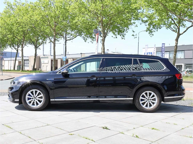 Volkswagen passat variant gte 1.4 tsi phev 218pk automaat 2020 - afbeelding 12 van  34