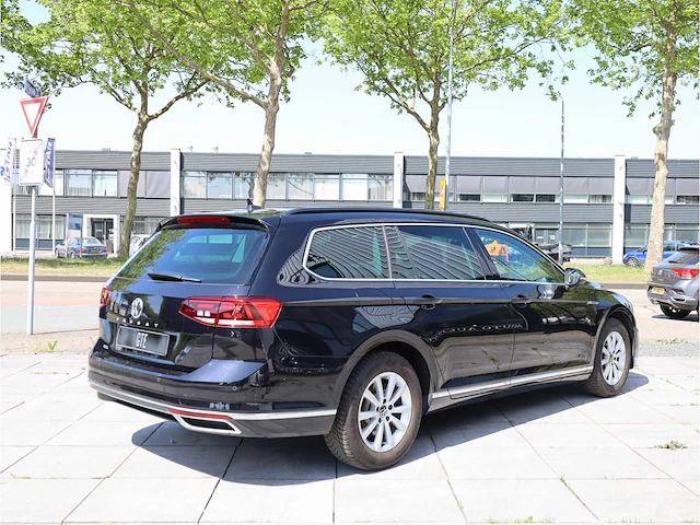 Volkswagen passat variant gte 1.4 tsi phev 218pk automaat 2020 - afbeelding 30 van  34