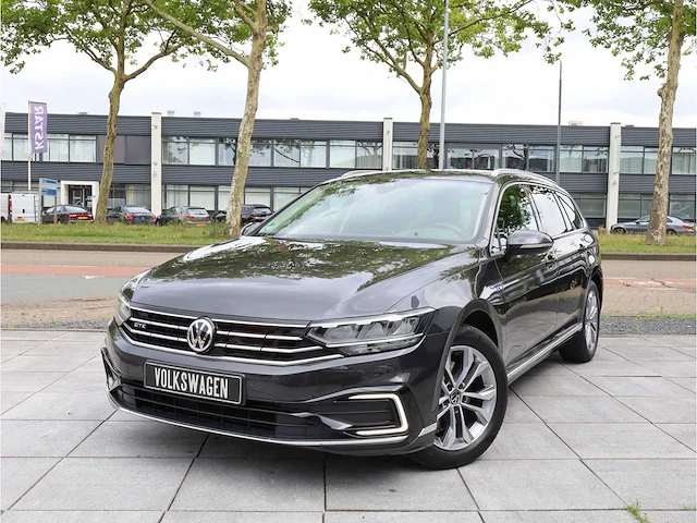 Volkswagen passat variant gte 1.4 tsi phev 218pk automaat 2020 - afbeelding 1 van  40