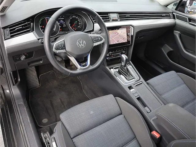 Volkswagen passat variant gte 1.4 tsi phev 218pk automaat 2021 panodak camera massage stoel&stuurverwarming - afbeelding 3 van  33