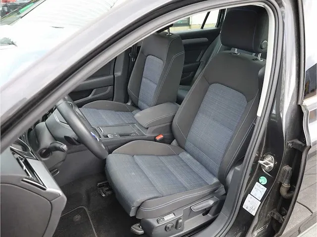 Volkswagen passat variant gte 1.4 tsi phev 218pk automaat 2021 panodak camera massage stoel&stuurverwarming - afbeelding 5 van  33