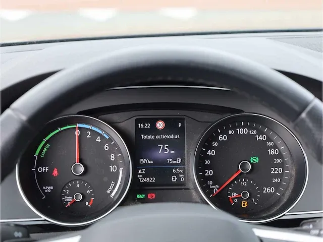 Volkswagen passat variant gte 1.4 tsi phev 218pk automaat 2021 panodak camera massage stoel&stuurverwarming - afbeelding 13 van  33