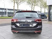 Volkswagen passat variant gte 1.4 tsi phev 218pk automaat 2021 panodak camera massage stoel&stuurverwarming - afbeelding 28 van  33