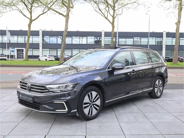 Volkswagen passat variant gte 1.4 tsi phev 218pk automaat 2021 panodak camera massage stoel&stuurverwarming - afbeelding 33 van  33