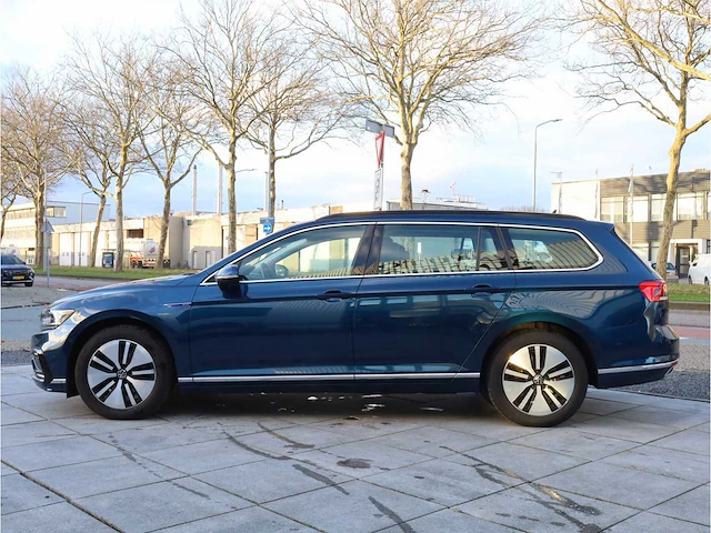 Volkswagen passat variant gte 1.4 tsi phev 218pk automaat 2021 - afbeelding 12 van  30