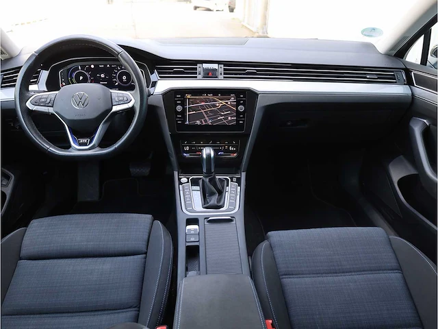 Volkswagen passat variant gte 1.4 tsi phev 218pk automaat 2021 - afbeelding 14 van  43