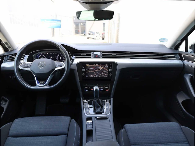 Volkswagen passat variant gte 1.4 tsi phev 218pk automaat 2021 - afbeelding 15 van  43
