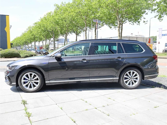Volkswagen passat variant gte 1.4 tsi phev 218pk automaat 2021 - afbeelding 12 van  43
