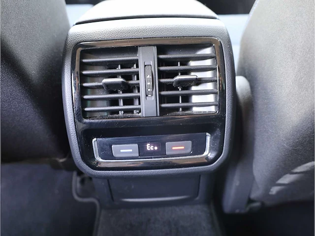 Volkswagen passat variant gte 1.4 tsi phev 218pk automaat 2021 - afbeelding 31 van  43