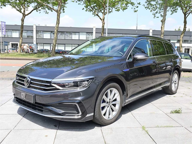 Volkswagen passat variant gte 1.4 tsi phev 218pk automaat 2021 - afbeelding 43 van  43