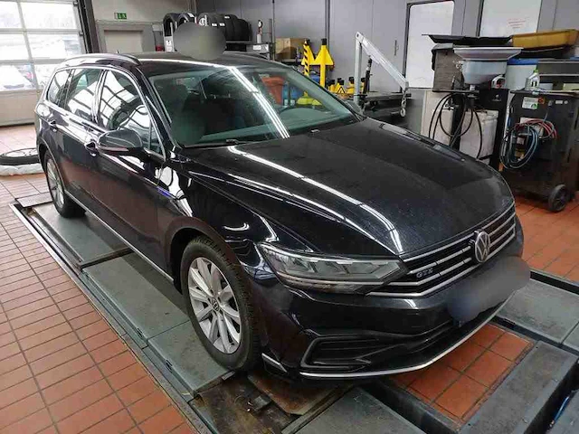 Volkswagen passat variant gte 1.4 tsi phev 218pk automaat 2021 - afbeelding 13 van  19