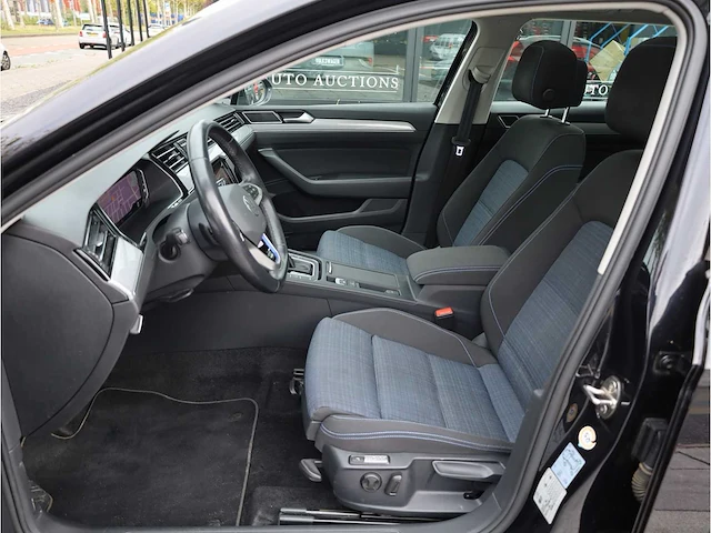 Volkswagen passat variant gte 1.4 tsi phev 218pk automaat 2021 - afbeelding 13 van  43
