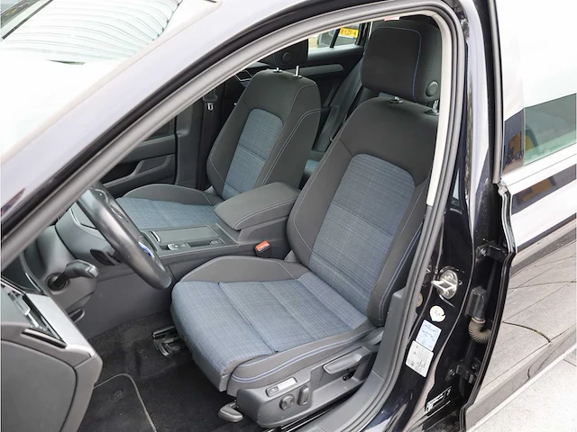 Volkswagen passat variant gte 1.4 tsi phev 218pk automaat 2021 - afbeelding 14 van  43