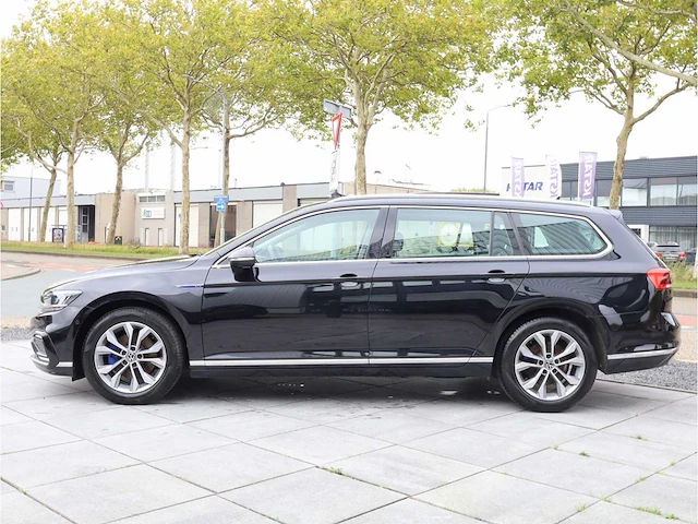 Volkswagen passat variant gte 1.4 tsi phev 218pk automaat 2021 - afbeelding 2 van  43
