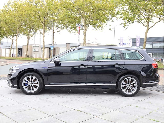 Volkswagen passat variant gte 1.4 tsi phev 218pk automaat 2021 - afbeelding 12 van  43