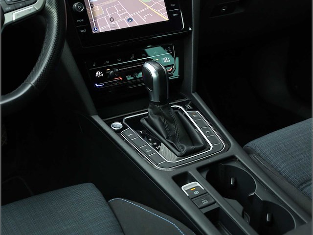 Volkswagen passat variant gte 1.4 tsi phev 218pk automaat 2021 - afbeelding 13 van  33