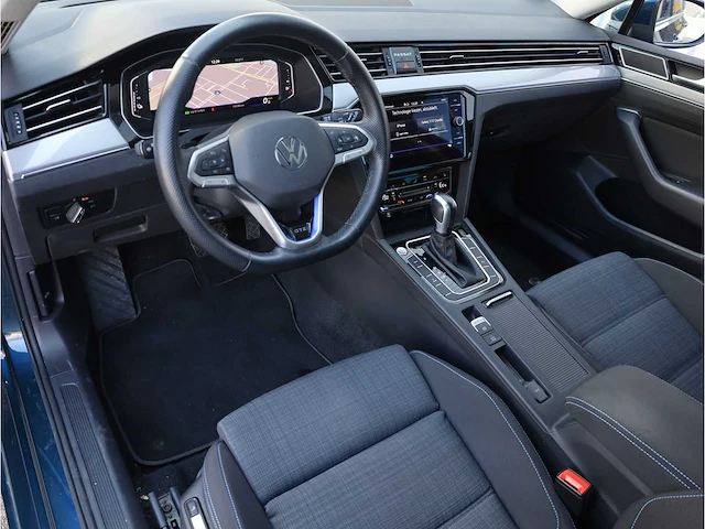 Volkswagen passat variant gte 1.4 tsi phev 218pk automaat 2021 - afbeelding 11 van  37