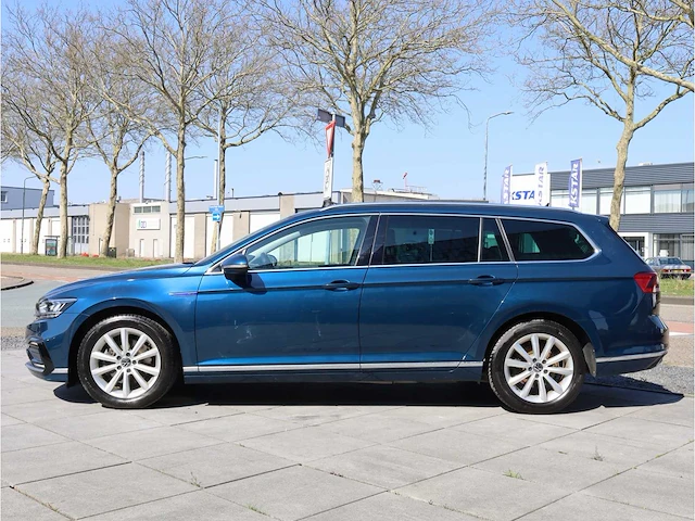 Volkswagen passat variant gte 1.4 tsi phev 218pk automaat 2021 - afbeelding 2 van  37