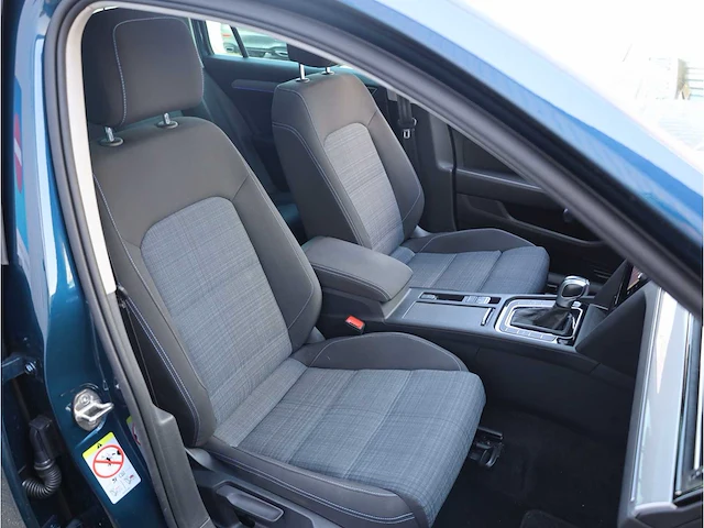 Volkswagen passat variant gte 1.4 tsi phev 218pk automaat 2021 - afbeelding 35 van  37
