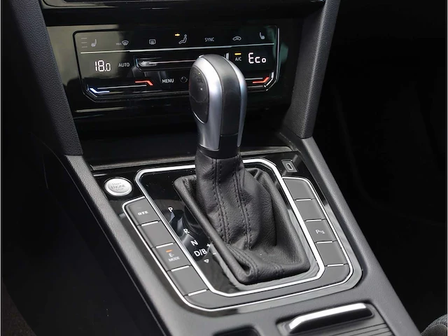 Volkswagen passat variant gte 1.4 tsi phev 218pk automaat 2021 - afbeelding 20 van  37