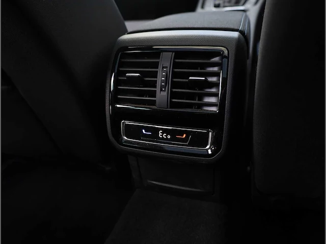 Volkswagen passat variant gte 1.4 tsi phev 218pk automaat 2021 - afbeelding 25 van  37