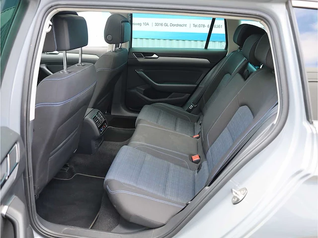Volkswagen passat variant gte 1.4 tsi phev 218pk automaat 2021 - afbeelding 28 van  37