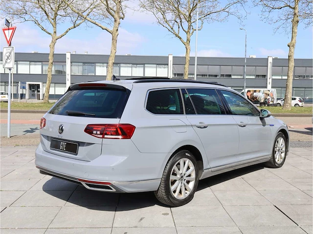 Volkswagen passat variant gte 1.4 tsi phev 218pk automaat 2021 - afbeelding 5 van  37