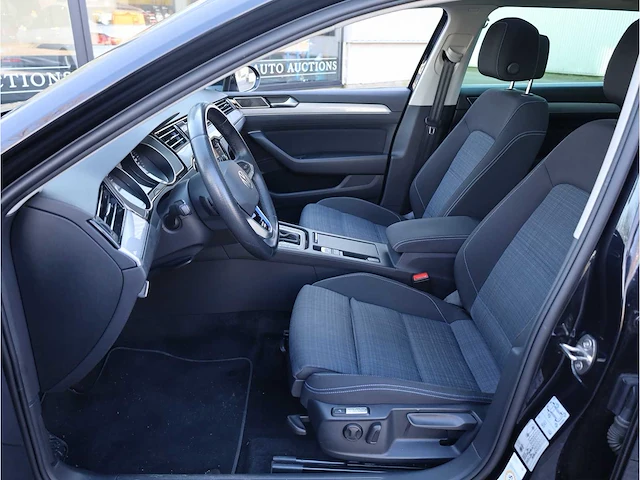 Volkswagen passat variant gte 1.4 tsi phev 218pk automaat 2021 - afbeelding 13 van  49