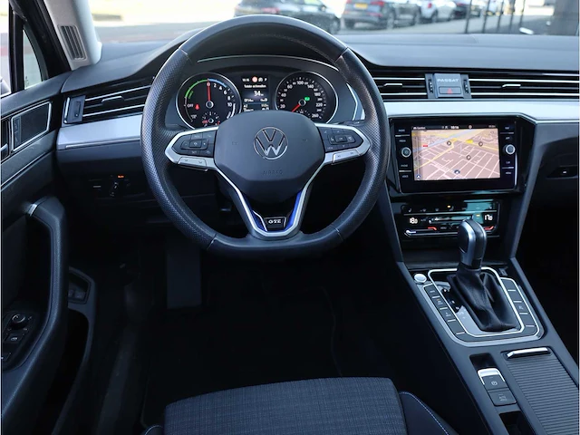 Volkswagen passat variant gte 1.4 tsi phev 218pk automaat 2021 - afbeelding 18 van  49