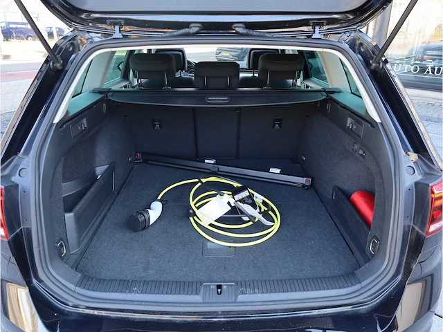 Volkswagen passat variant gte 1.4 tsi phev 218pk automaat 2021 - afbeelding 35 van  49