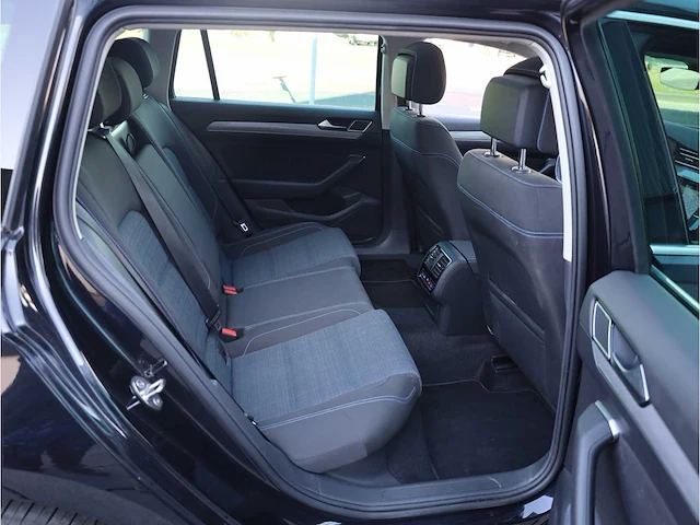 Volkswagen passat variant gte 1.4 tsi phev 218pk automaat 2021 - afbeelding 47 van  49