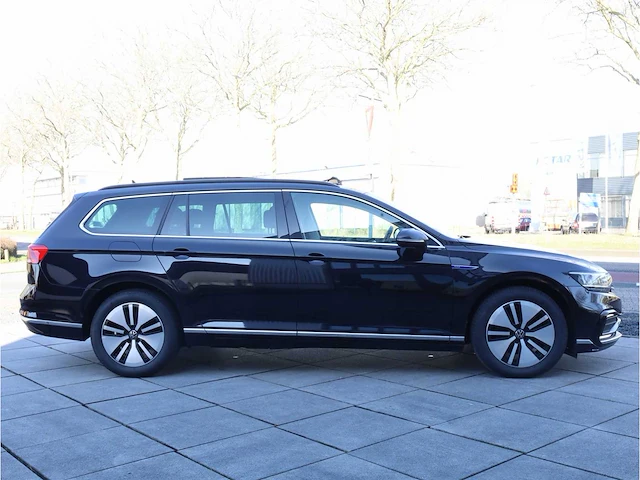 Volkswagen passat variant gte 1.4 tsi phev 218pk automaat 2021 - afbeelding 7 van  49