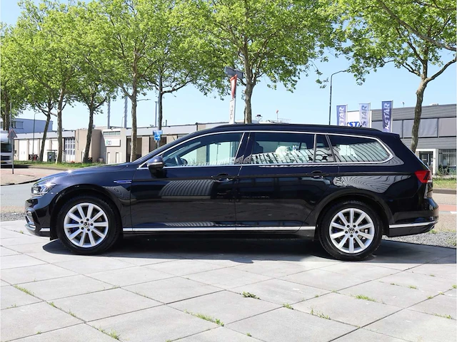 Volkswagen passat variant gte 1.4 tsi phev 218pk automaat 2021 - afbeelding 12 van  37