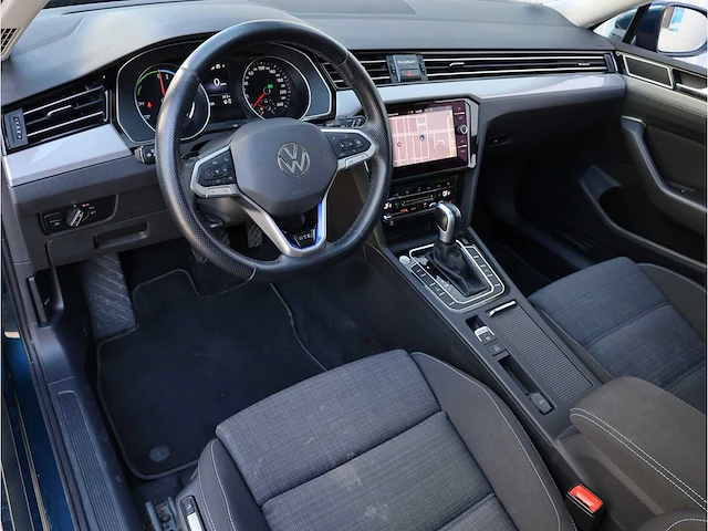 Volkswagen passat variant gte 1.4 tsi phev 218pk automaat 2021 - afbeelding 3 van  38